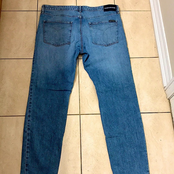 Too small on me - Picture 2 of 4